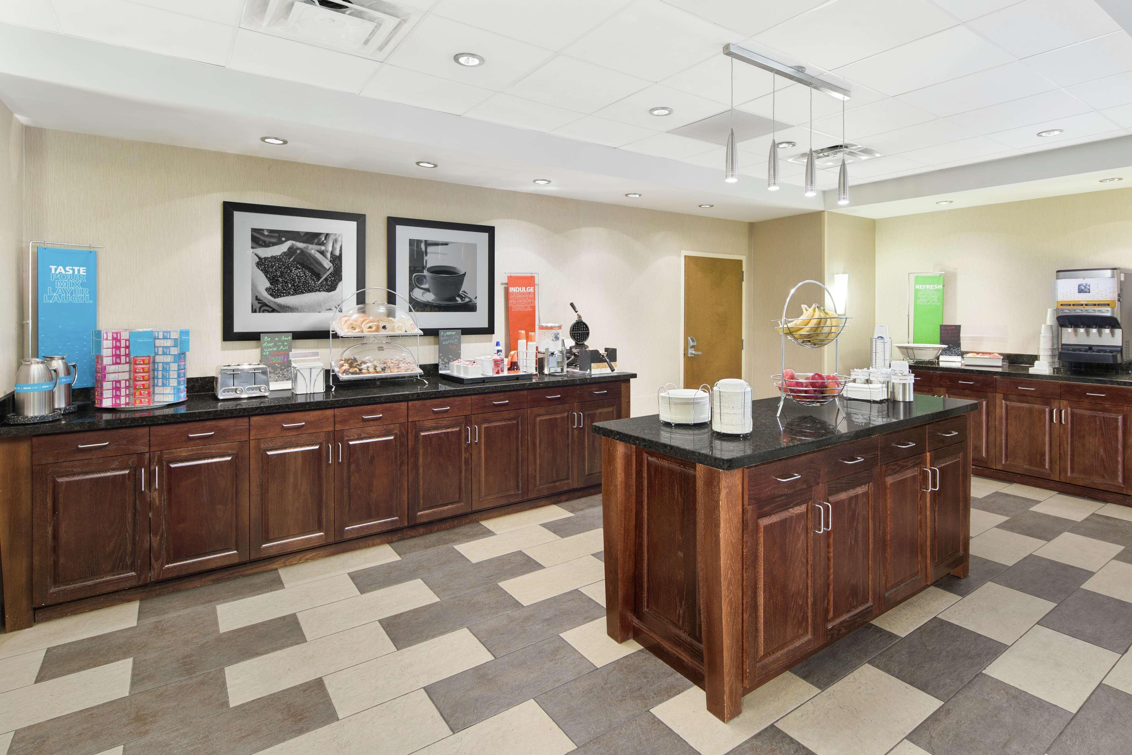 Hampton Inn Columbus/South-Fort Benning Exteriör bild