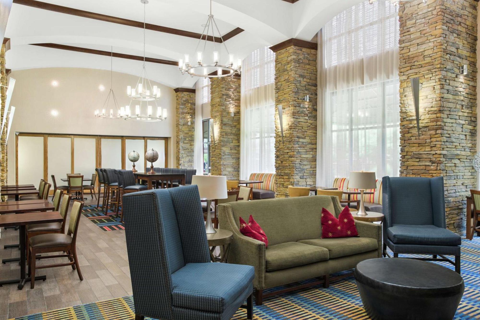 Hampton Inn Columbus/South-Fort Benning Exteriör bild